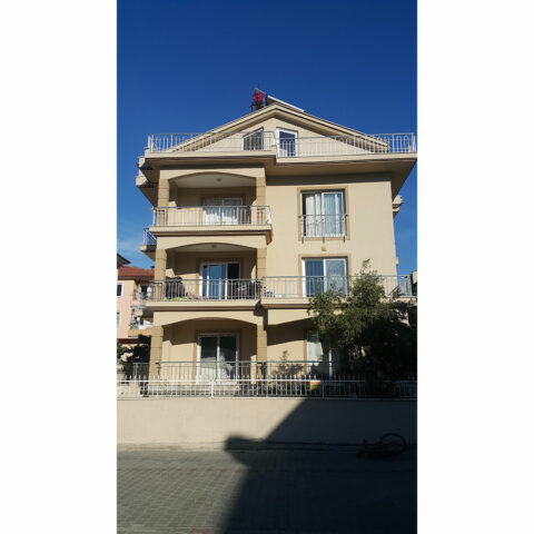 Ayşe Karaca Apartment